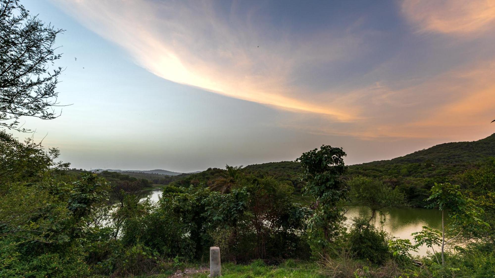 Dera Baghdarrah Nature Retreat Udaipur Ngoại thất bức ảnh